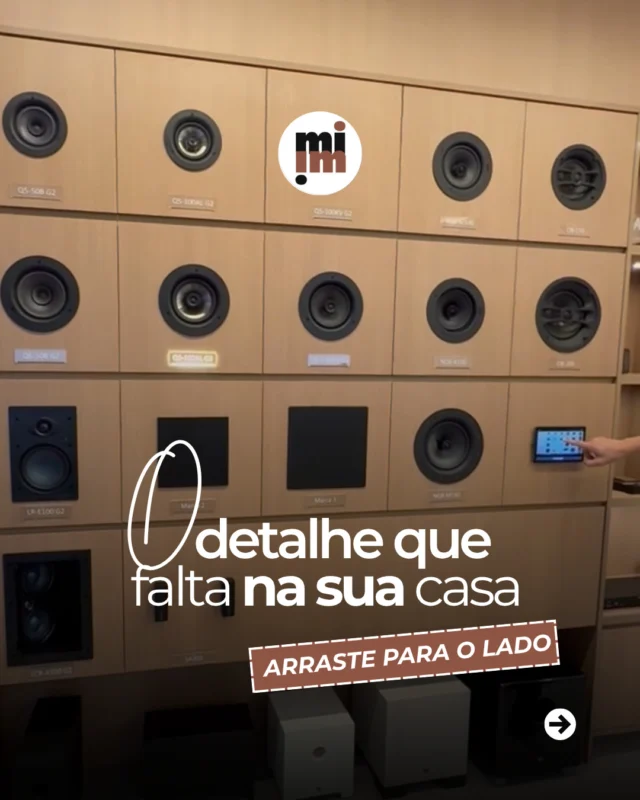 A maioria das pessoas pensa no som da casa só no final. E quase sempre resolve com caixas soltas. Mas som ambiente não é volume. É sobre como o áudio se.